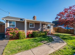 135 S 21st St, Philomath, OR 97370