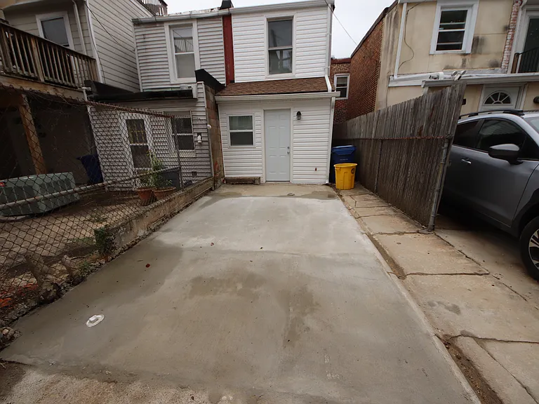 1419 Light St — Photo 29