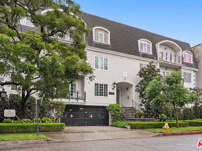 11745 Montana Ave APT 104, Los Angeles, CA, 90049