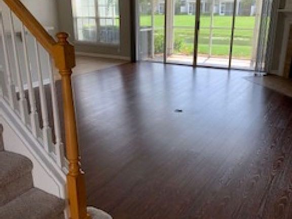 4th image of 11054 Castlemain Cir E