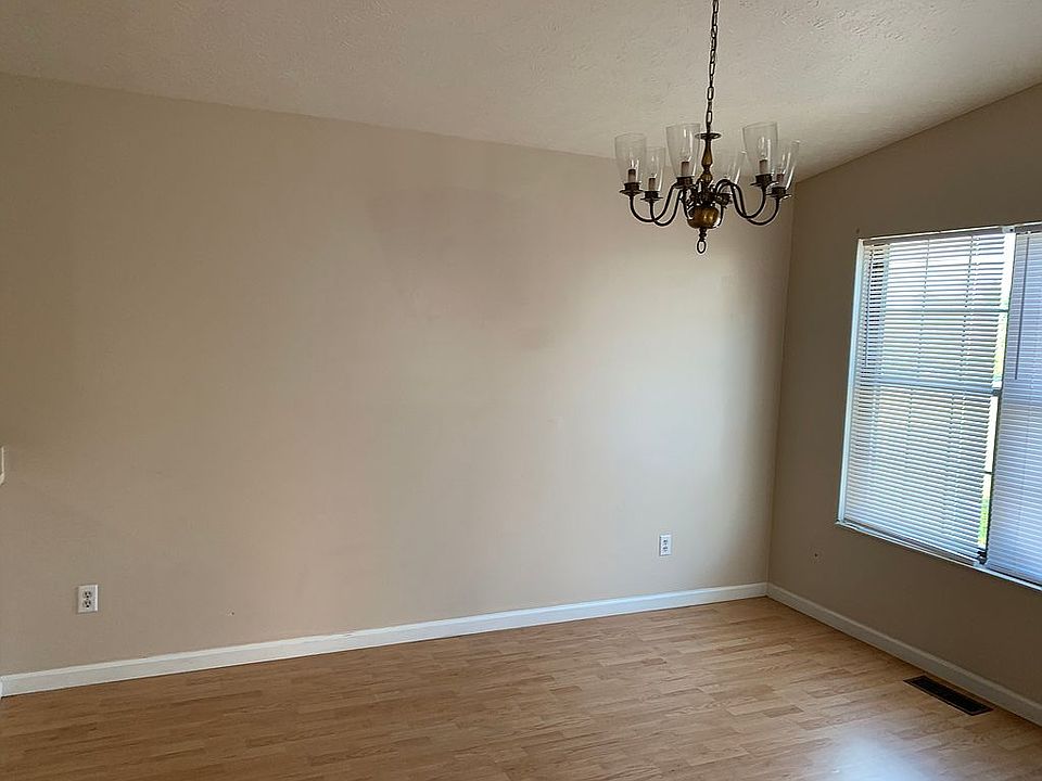 1st image of 2360 Fieldstone Cir #2360