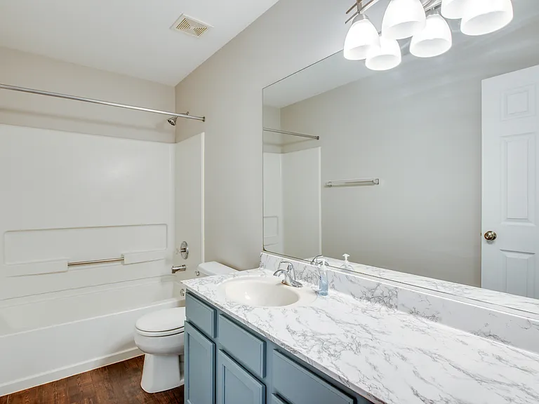 2527 Bordeaux Ln — Photo 18