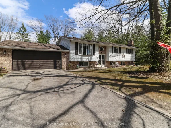 265 39th St S, Wasaga Beach, ON L9Z 1S3