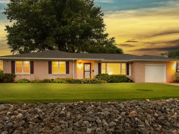 3401 Oak Ter, Evansville, IN 47711