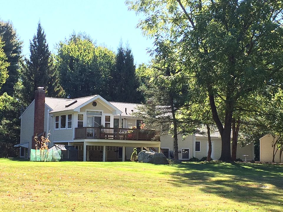 2nd image of 59 Green Hill Rd