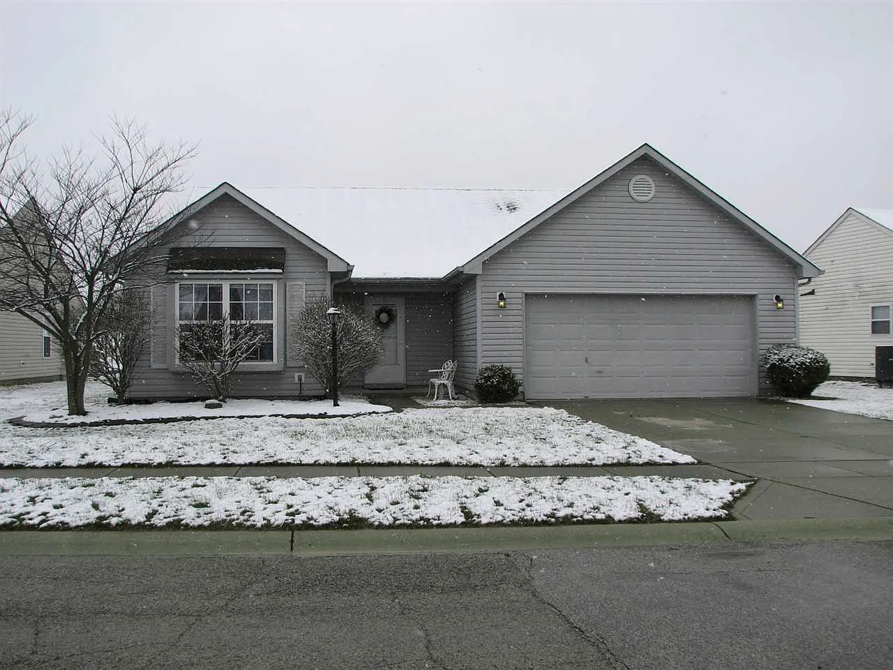 669 Springwater Rd photo 1