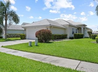 2573 Country Golf Dr, Wellington, FL 33414
