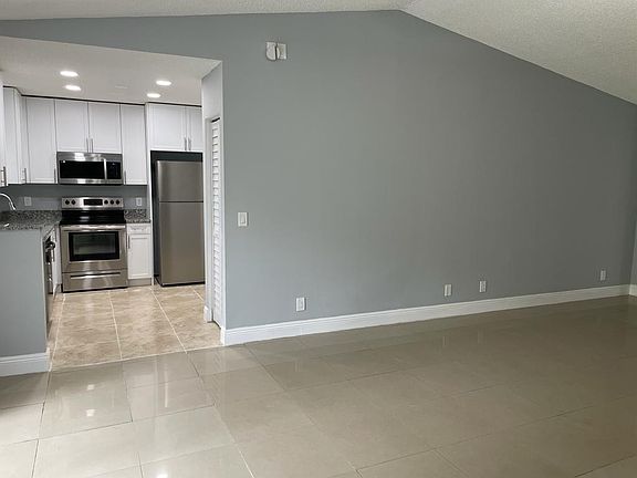 5th image of 575 NW 20th Avenue