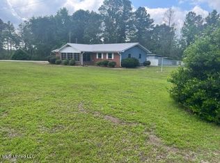 63 Houston Rd, Mount Olive, MS 39119