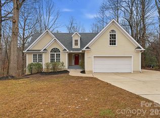 157 Byers Rd, Troutman, NC 28166