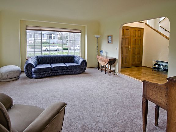 3rd image of 14305 Cascade Dr SE