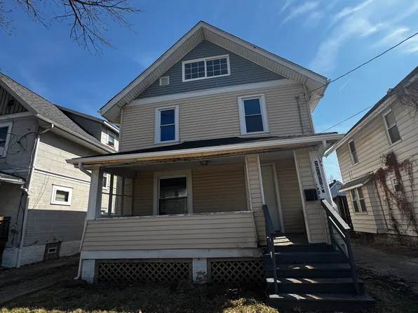2265 8th St SW, Akron, OH 44314