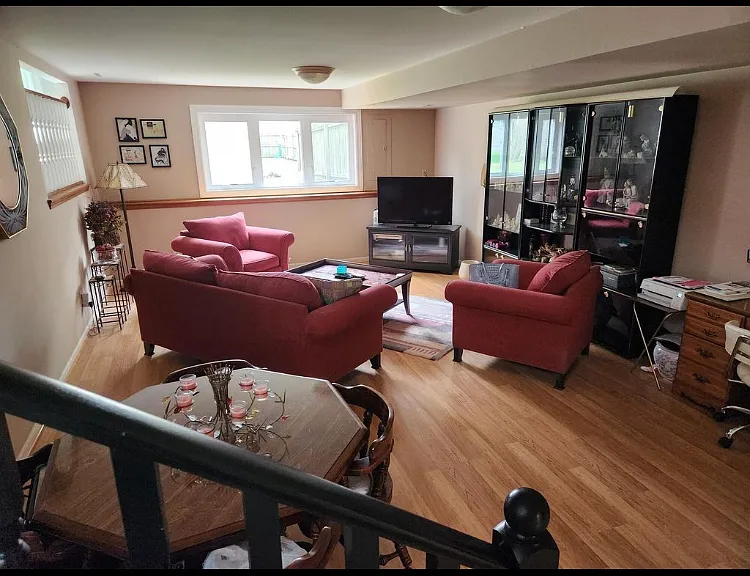 2648 41st Pl — Photo 3