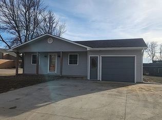 303 E Madison St, Inwood, IA 51240