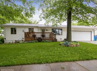 1206 E Girard Ave, Indianola, IA 50125