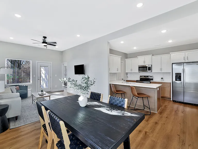 1014 SE 10th Ter — Photo 17