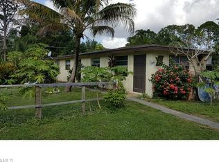 5242 Sholtz St, Naples, FL 34113