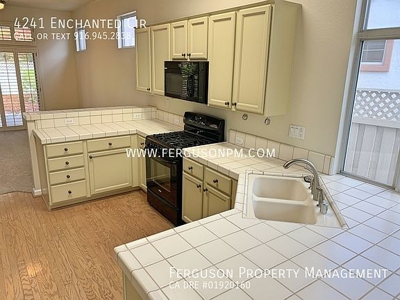 3rd image of 4241 Enchanted Cir