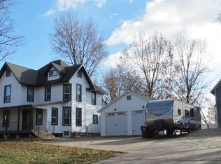 311 E Locust St, Maquoketa, IA 52060