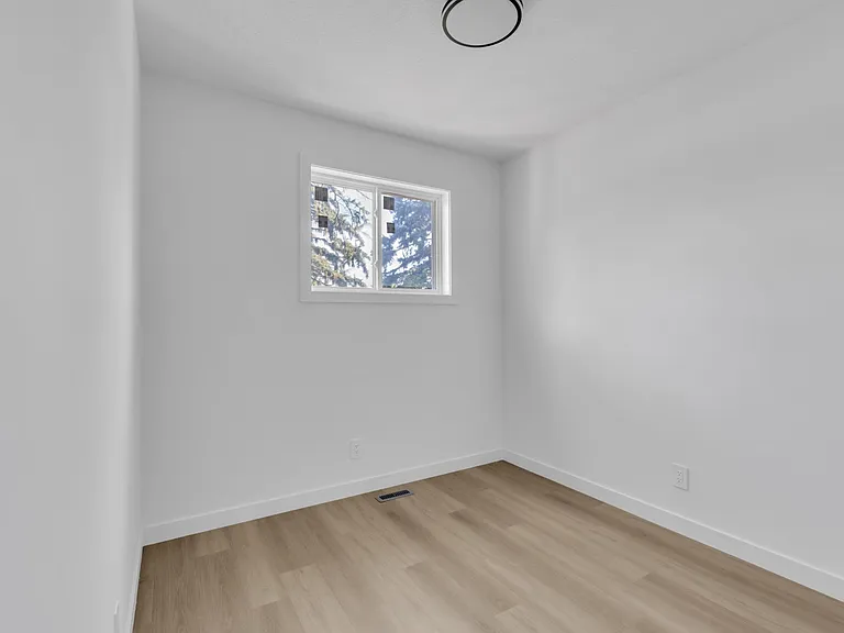 2704 25th Ave SW — Photo 31