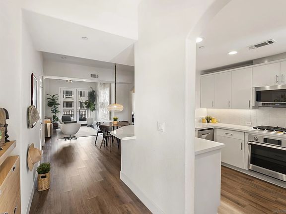 5th image of 3275 5th Ave APT 404
