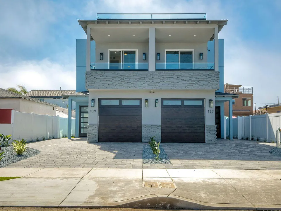 137 Dahlia Ave