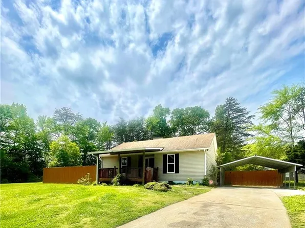 164 Blue Bonnet Ct, Mocksville, NC 27028