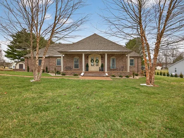 141 Southwood Rd, Livingston, TN 38570