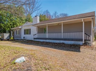 3232 Weber Dr, Barberton, OH 44203