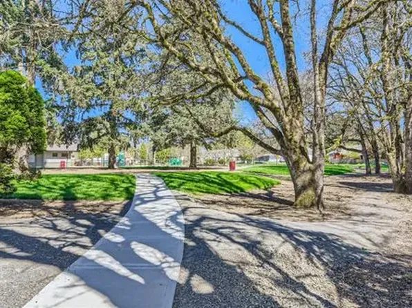 24th and Main Apartments, 148 NE 24th Ave #104, Hillsboro, OR 97124