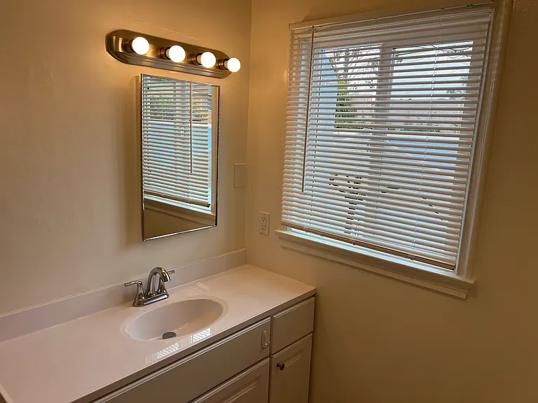3409 E Ocean Blvd — Photo 14