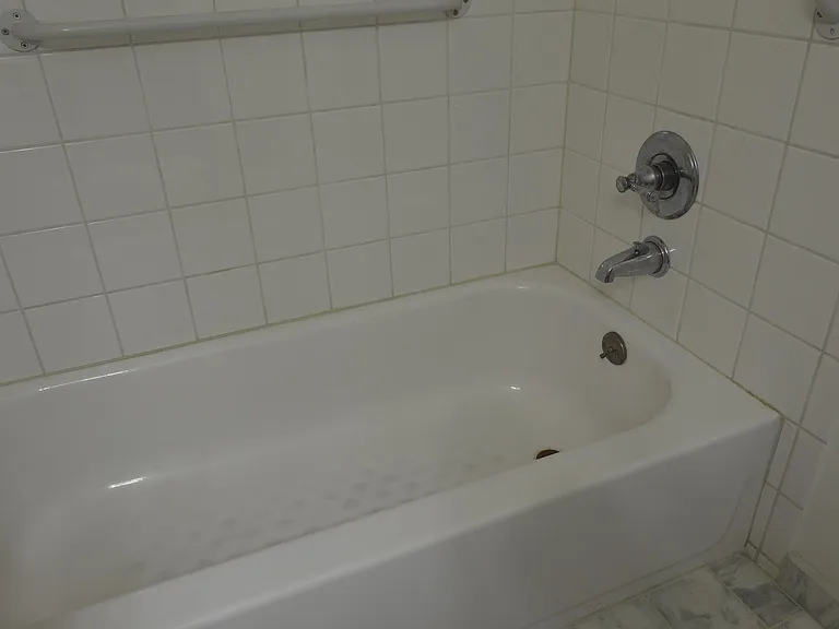 1047 Ronan Ave #3 — Photo 23