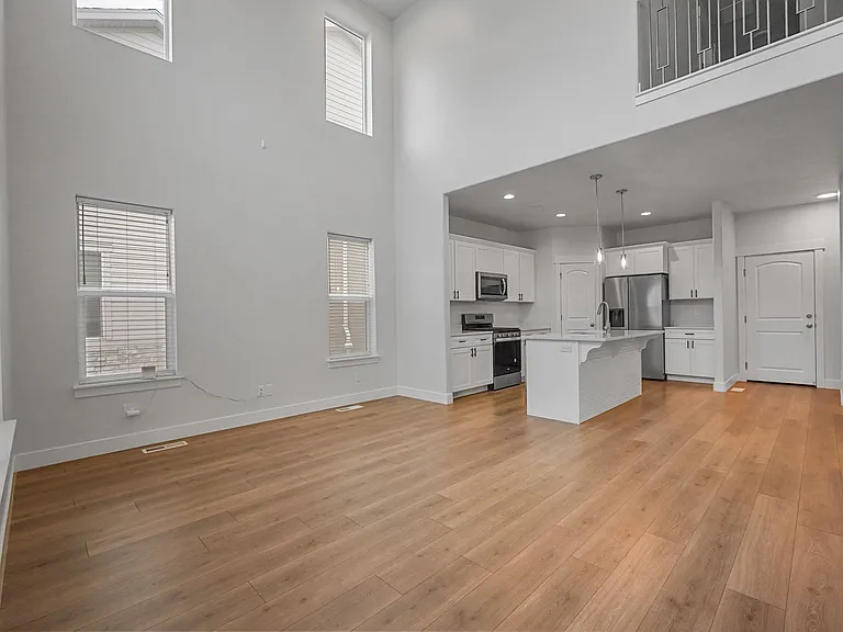 2049 N 3930 W — Photo 12