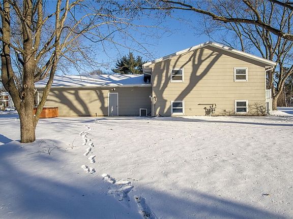 2nd image of 4348 Meadow Lane