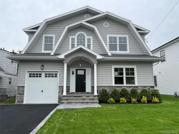 477 Andrews Road Lot A, Mineola, NY 11501