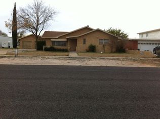 506 SW 3rd St, Seminole, TX 79360