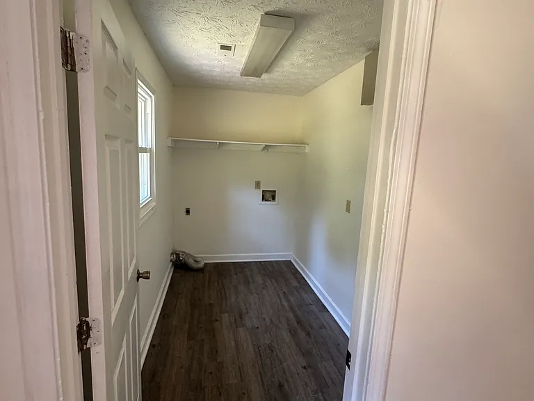 35 Christian Woods Ln — Photo 7