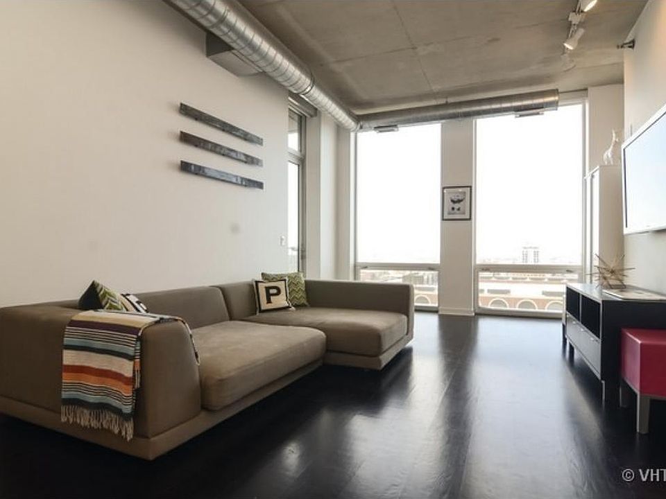 1st image of 720 N Larrabee St APT 1202