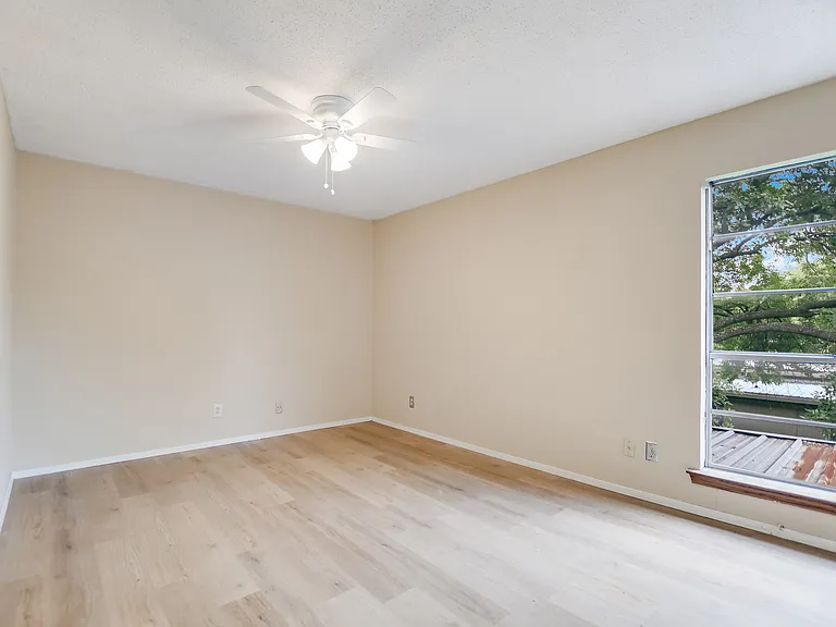 700 Castle Ridge Rd #C — Photo 8