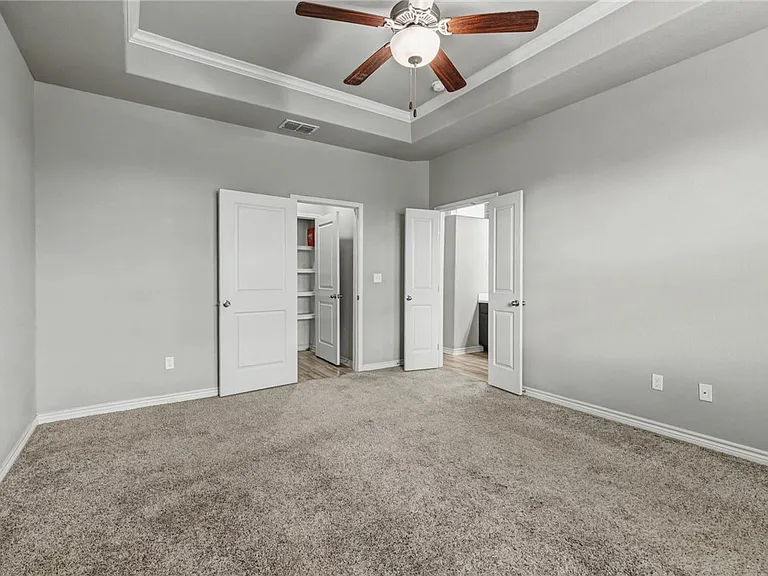 9609 Sedalia Trl — Photo 13