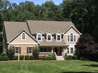 105 Pinkneyville Rd, Lafayette, NJ 07848