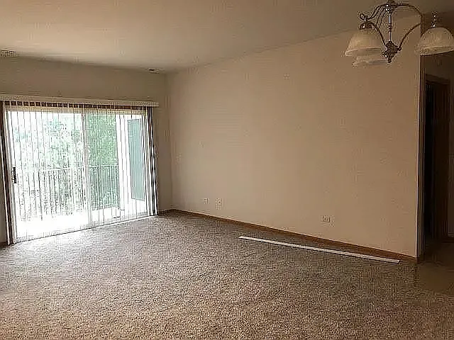 2 bed, 1250 sqft, $2,200 — Photo 4