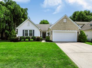 6517 Sussex Dr, Zionsville, IN 46077