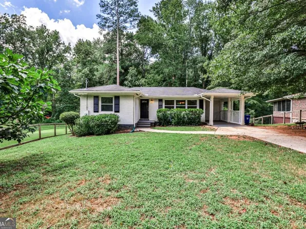 3297 Pinehill Dr, Decatur, GA 30032