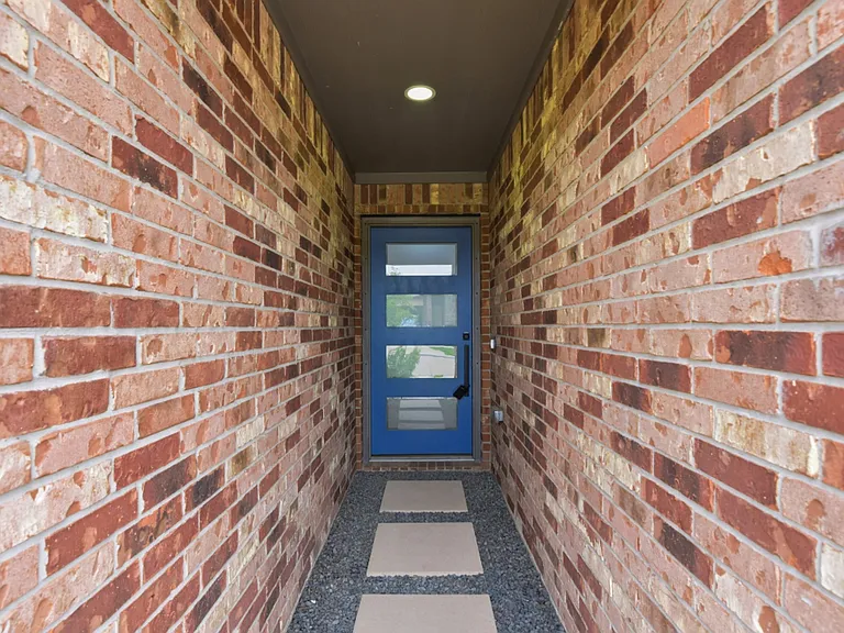 10433 Russell Pines Dr — Photo 23