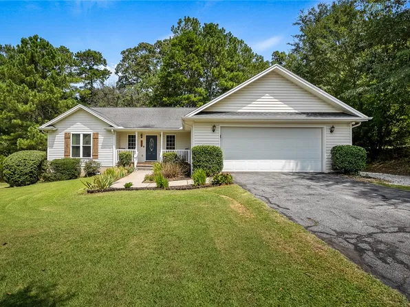 110 N Lyndsey Point, Seneca, SC 29672