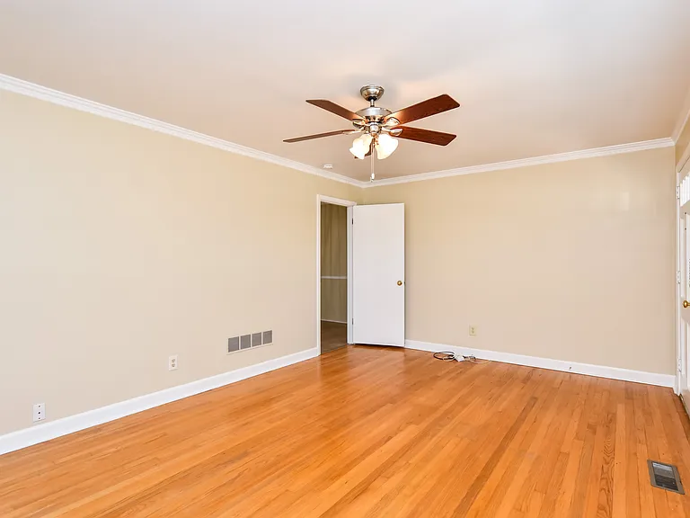 619 Heathwood Dr — Photo 25