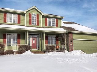 4716 Hillsdale Dr, Urbandale, IA 50322