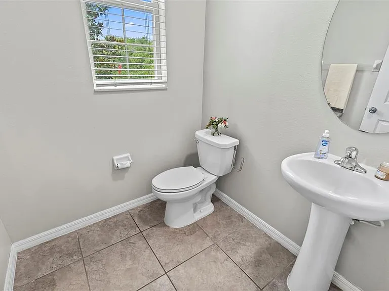 15504 Florence Hollow Pl — Photo 6