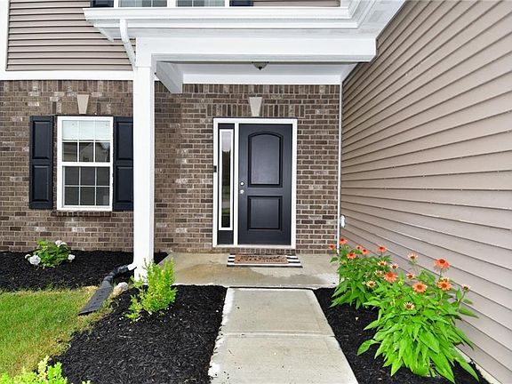 2nd image of 1581 Wedgewood Place